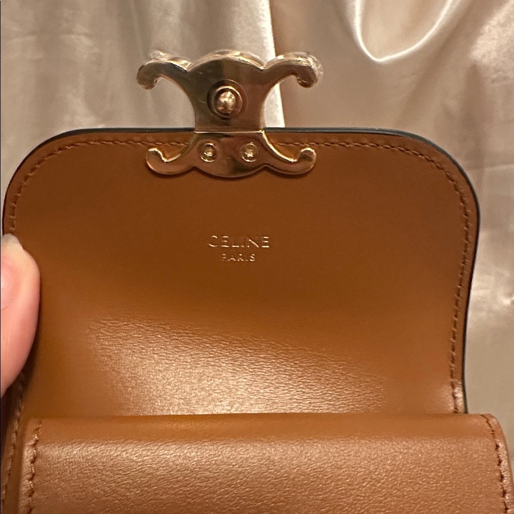 SMALL FLAP WALLET TRIOMPHE IN TRIOMPHE CANVAS - Picture 3 of 4